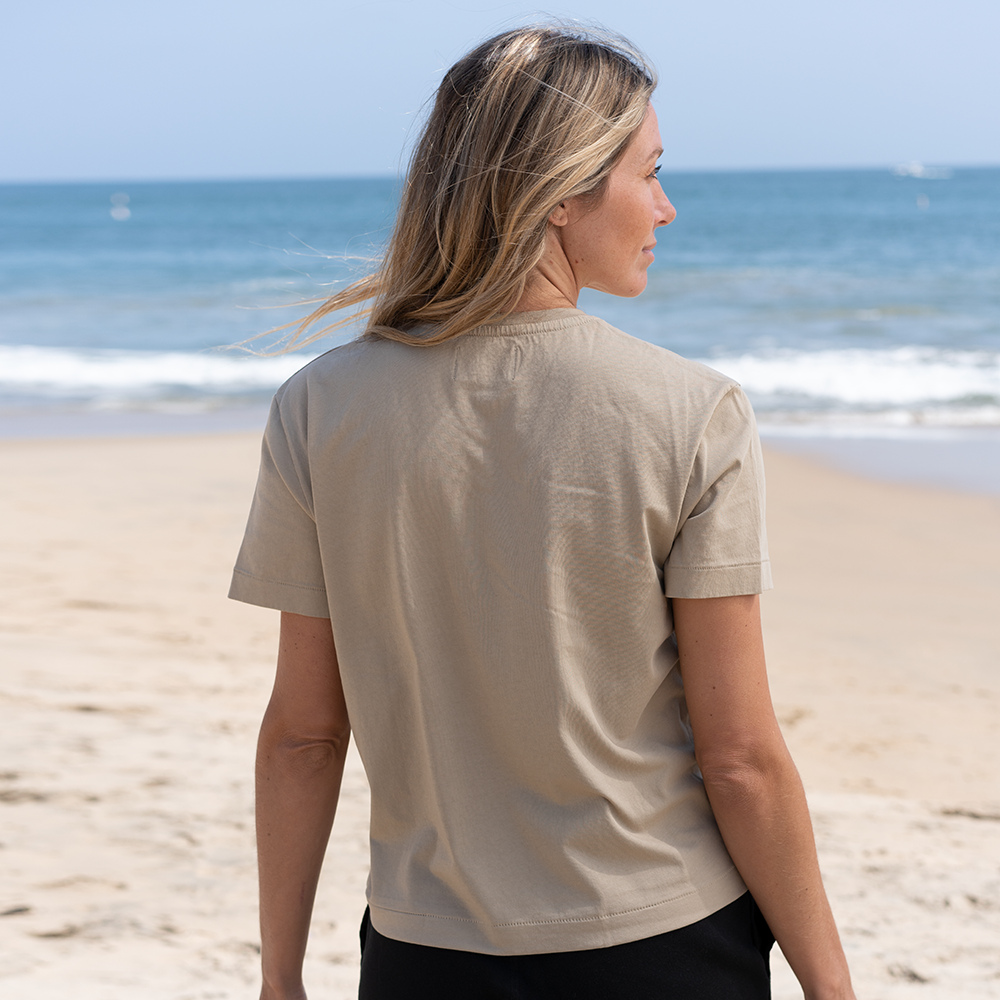 #color_sand Short Box Tee V Neck back 2