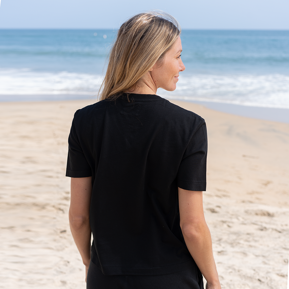 #color_black Short Box Tee V Neck Front Back