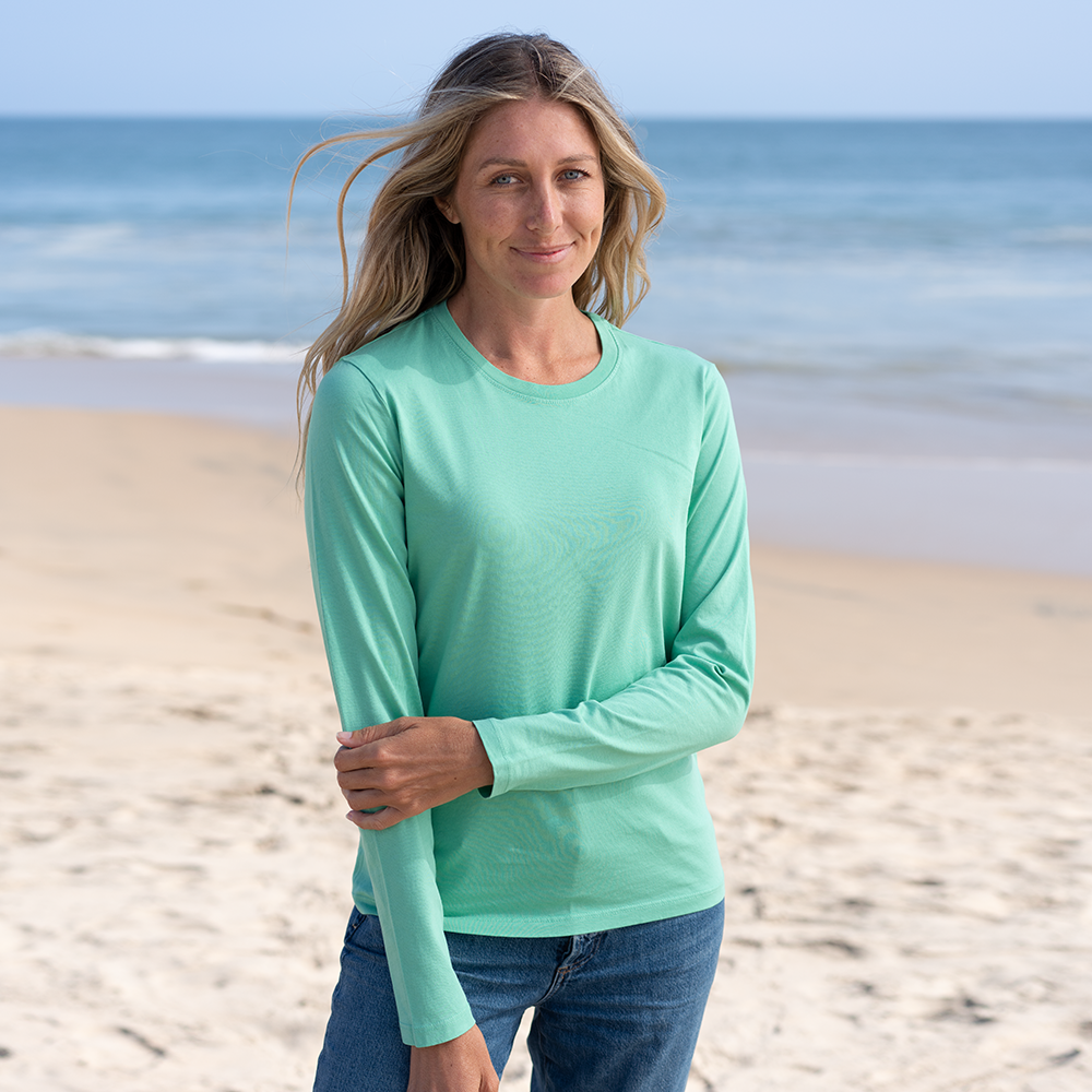 #color_light-green organic cotton Long Sleeve crewneck t-shirt front